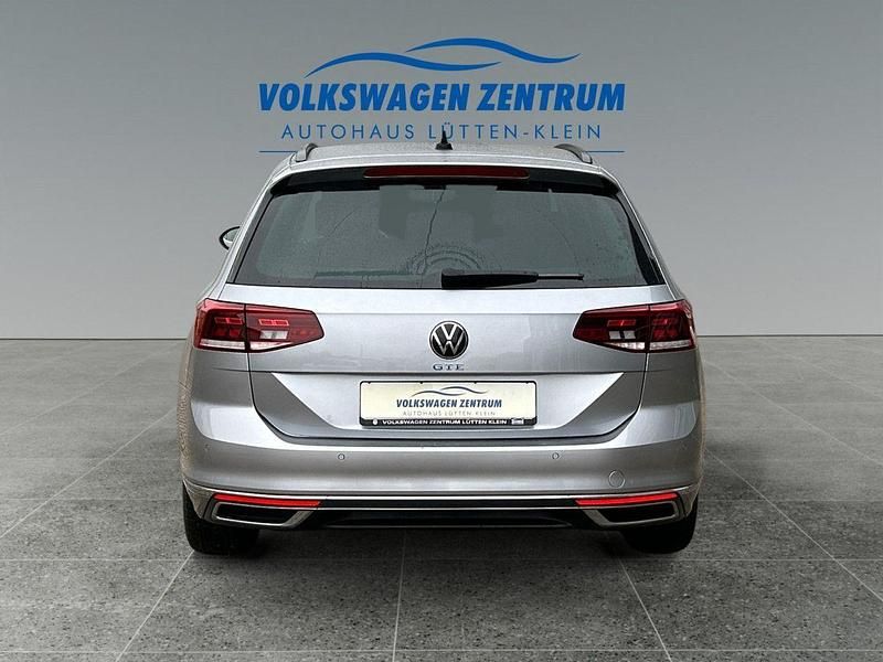 Gebraucht VW Passat GTE 156 PS (114 kW) 2022 Silber Kombi