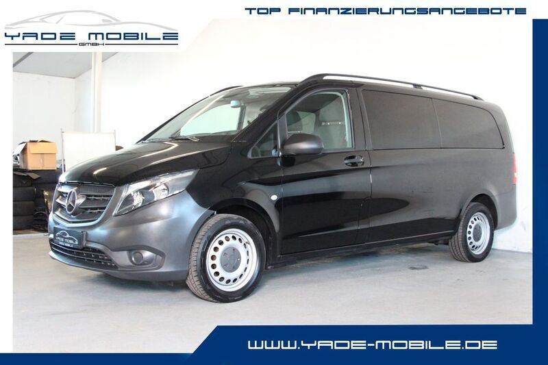 Schwarz Gebraucht 2021 Mercedes Vito Van / Kleinbus | 38.900 € - Bild 1/4
