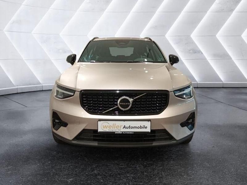 Gebraucht Volvo XC40 Plus 197 PS (144 kW) 2022 Silber SUV