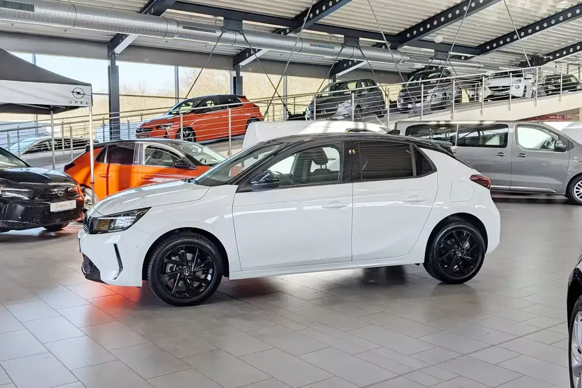 Gebraucht Opel Corsa 101 PS (74 kW) 2023 Weiß Kleinwagen