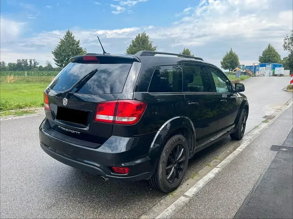 Gebraucht Fiat Freemont Lounge 170 PS (125 kW) 2012 Schwarz SUV