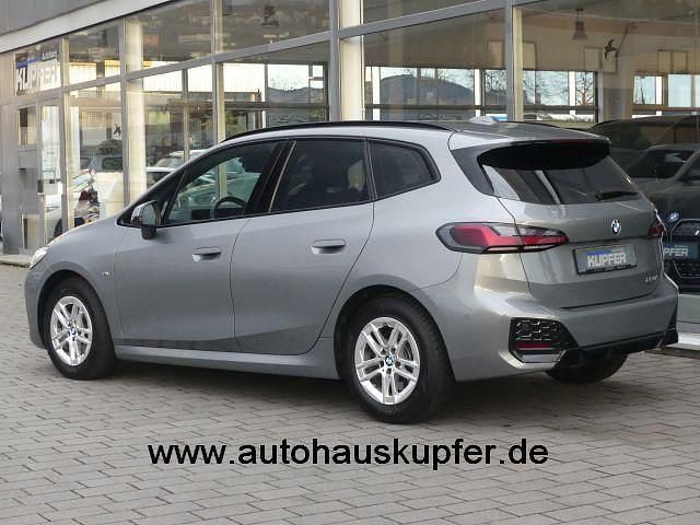 Gebraucht BMW 220 Active Tourer Performance 170 PS (125 kW) 2025 Grau Van / Kleinbus