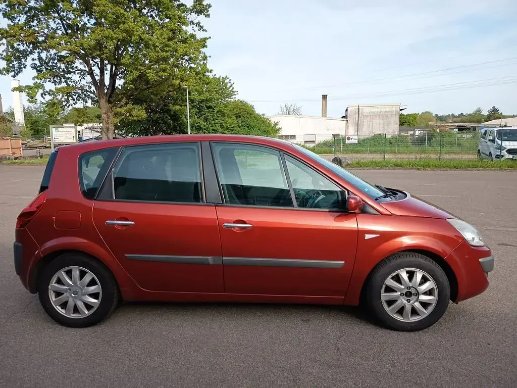 Gebraucht Renault Scénic II Dynamique 135 PS (99 kW) 2006 Rot Van / Kleinbus