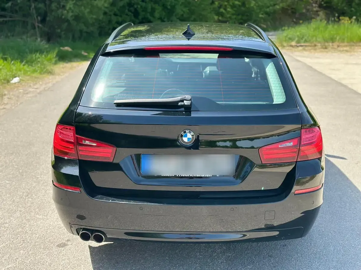 Gebraucht BMW 520 184 PS (135 kW) 2014 Schwarz Kombi