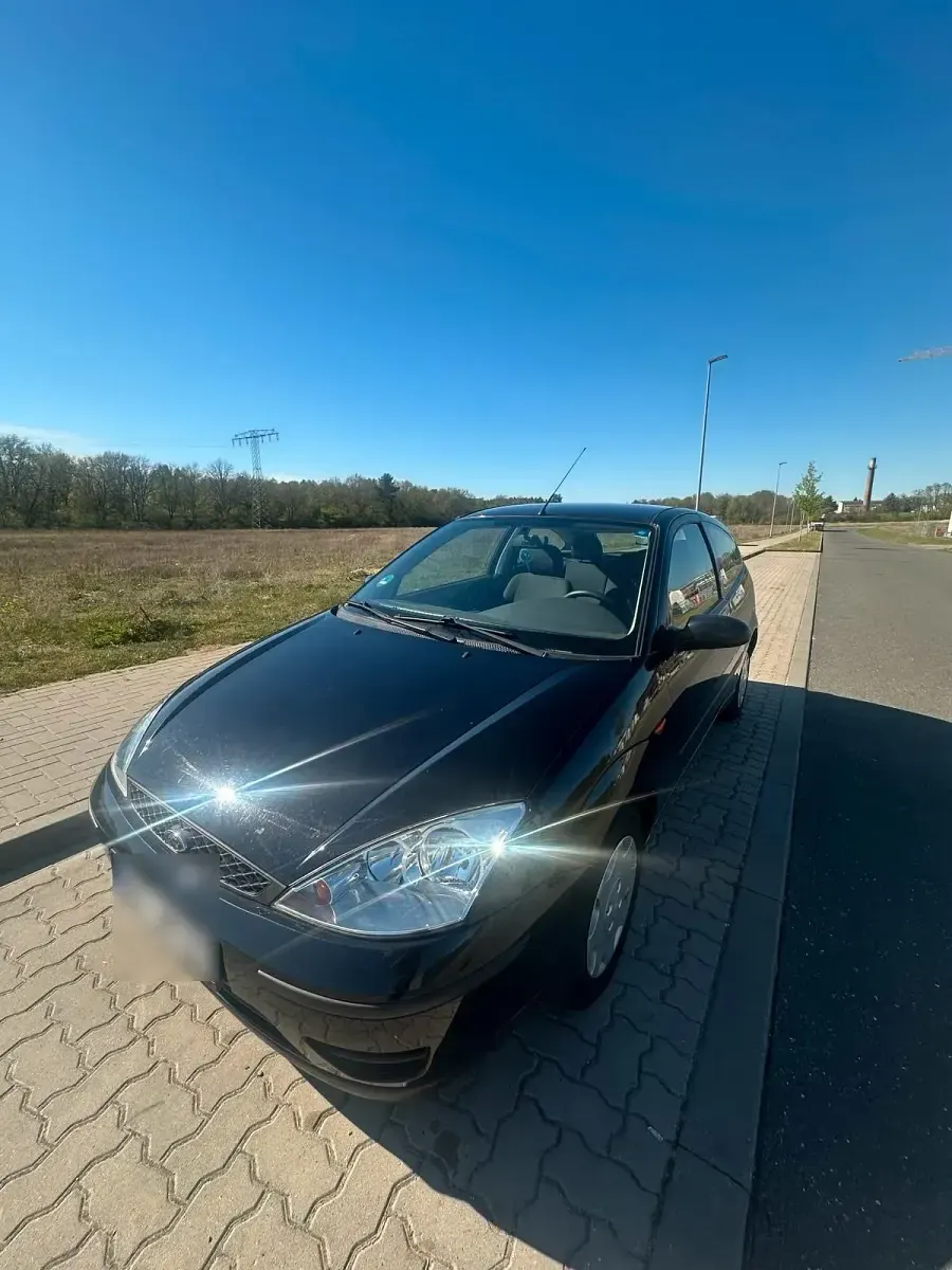 Second-hand Ford Focus 101 CP (74 kW) 2004 Hatchback