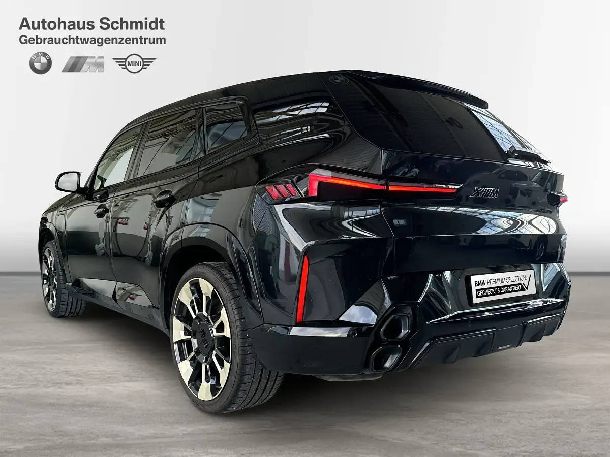 Używany BMW XM Performance 313 KM (230 kW) 2025 Czarny SUV