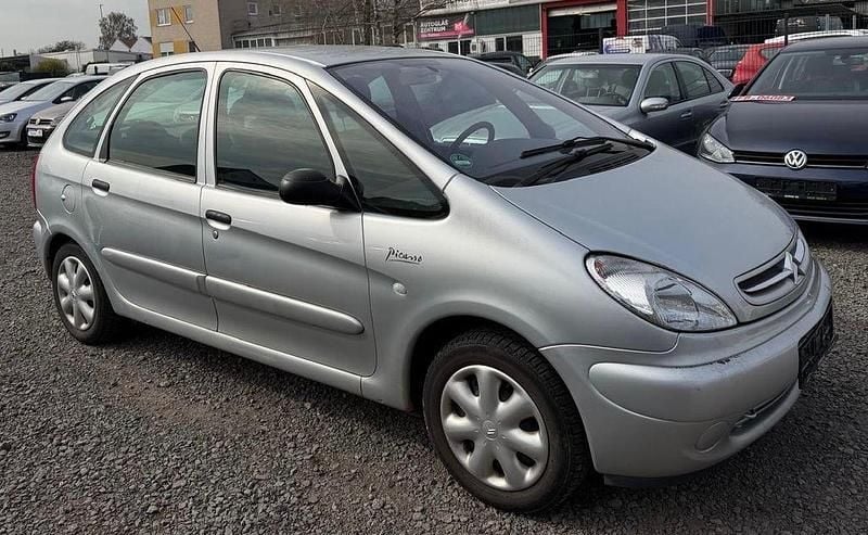 Gebraucht Citroën Xsara Picasso 116 PS (85 kW) 2002 Silber Van / Kleinbus