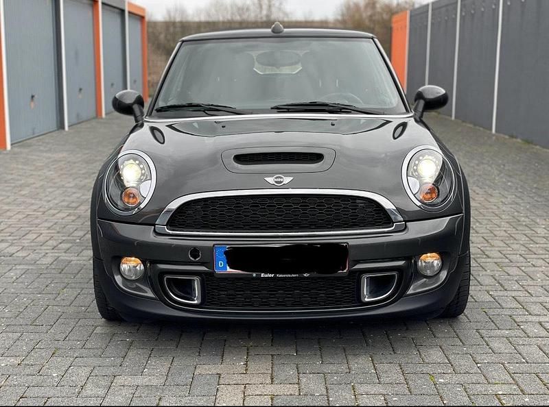 Grau Gebraucht 2012 Mini Cooper S Cabriolet Cabrio | 12.000 € (Fairer Preis) - Bild 1/4