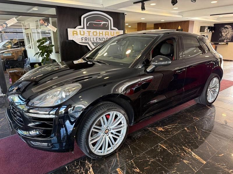 Schwarz Gebraucht 2015 Porsche Macan S SUV | 26.950 € (Teuer) - Bild 1/4