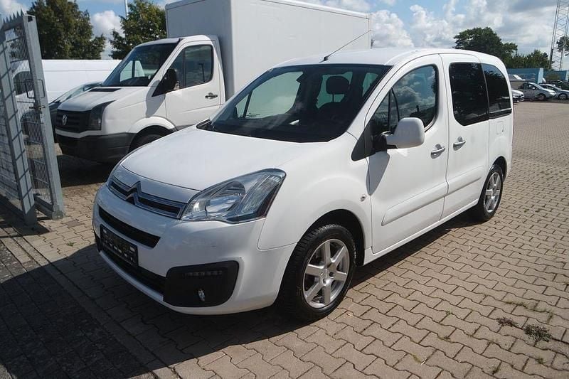 Gebraucht Citroën Berlingo SELECTION 110 PS (80 kW) 2016 Weiß Van / Kleinbus