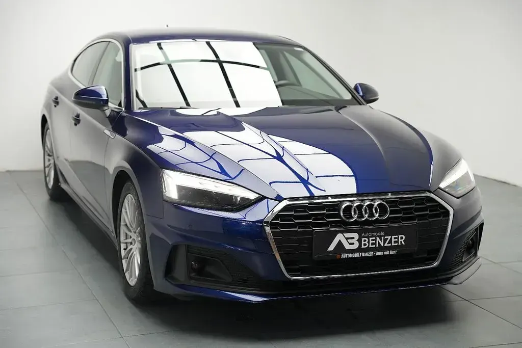 Gebraucht Audi A5 Sportback Basis 163 PS (119 kW) 2022 Blau Kleinwagen