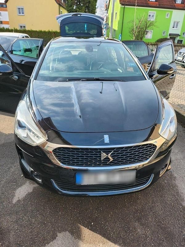 Gebraucht Citroën DS5 165 PS (121 kW) 2018 Schwarz Kleinwagen