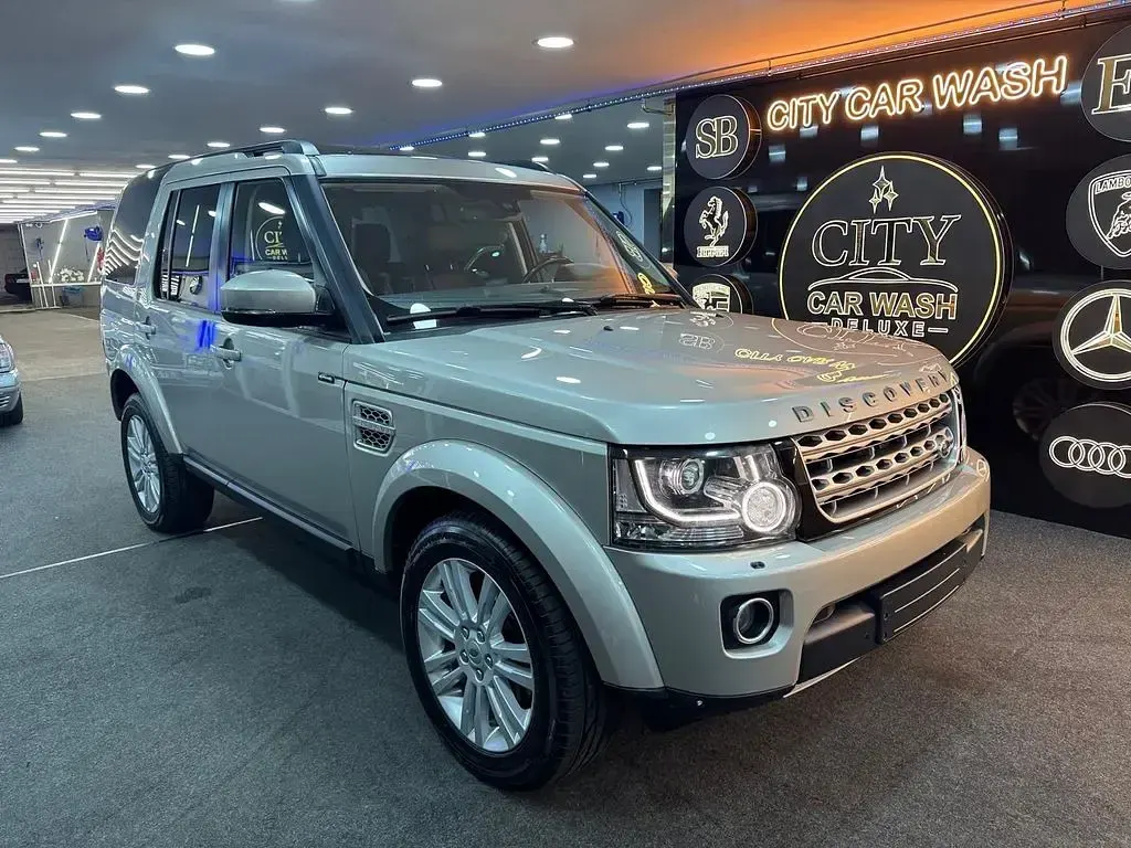 Gebraucht Land Rover Discovery 4 HSE 256 PS (188 kW) 2015 Silber SUV