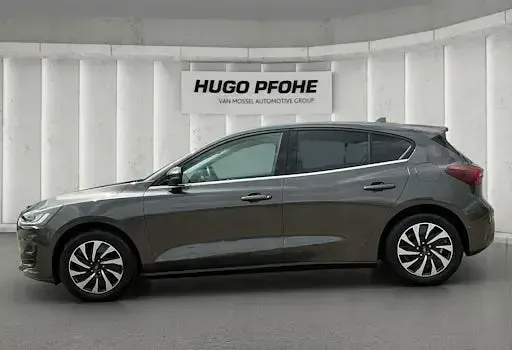 Gebraucht Ford Focus Titanium 125 PS (91 kW) 2022 Grau Limousine