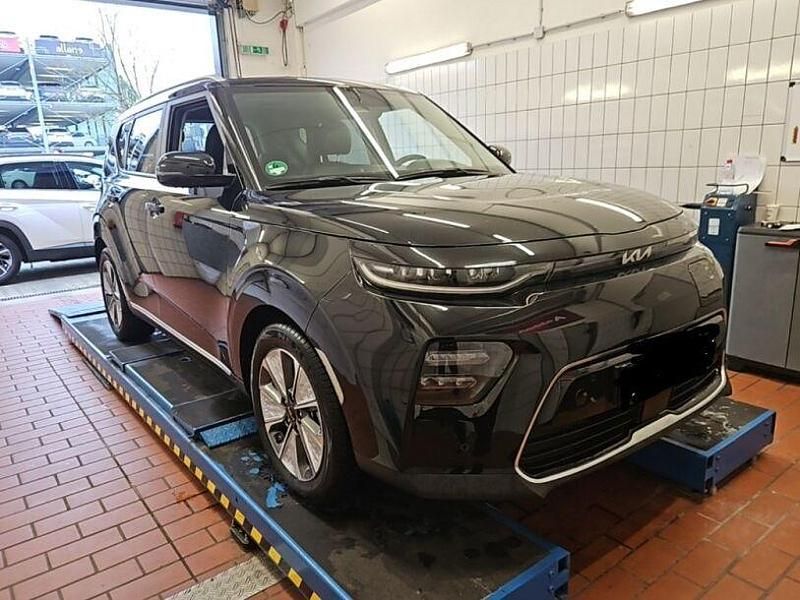 Grau Gebraucht 2024 Kia Soul Inspiration SUV | 25.400 € (Guter Preis) - Bild 1/3