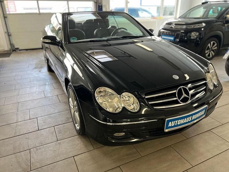Second-hand Mercedes CLK200 163 CP (119 kW) 2006 Negru Cabrio