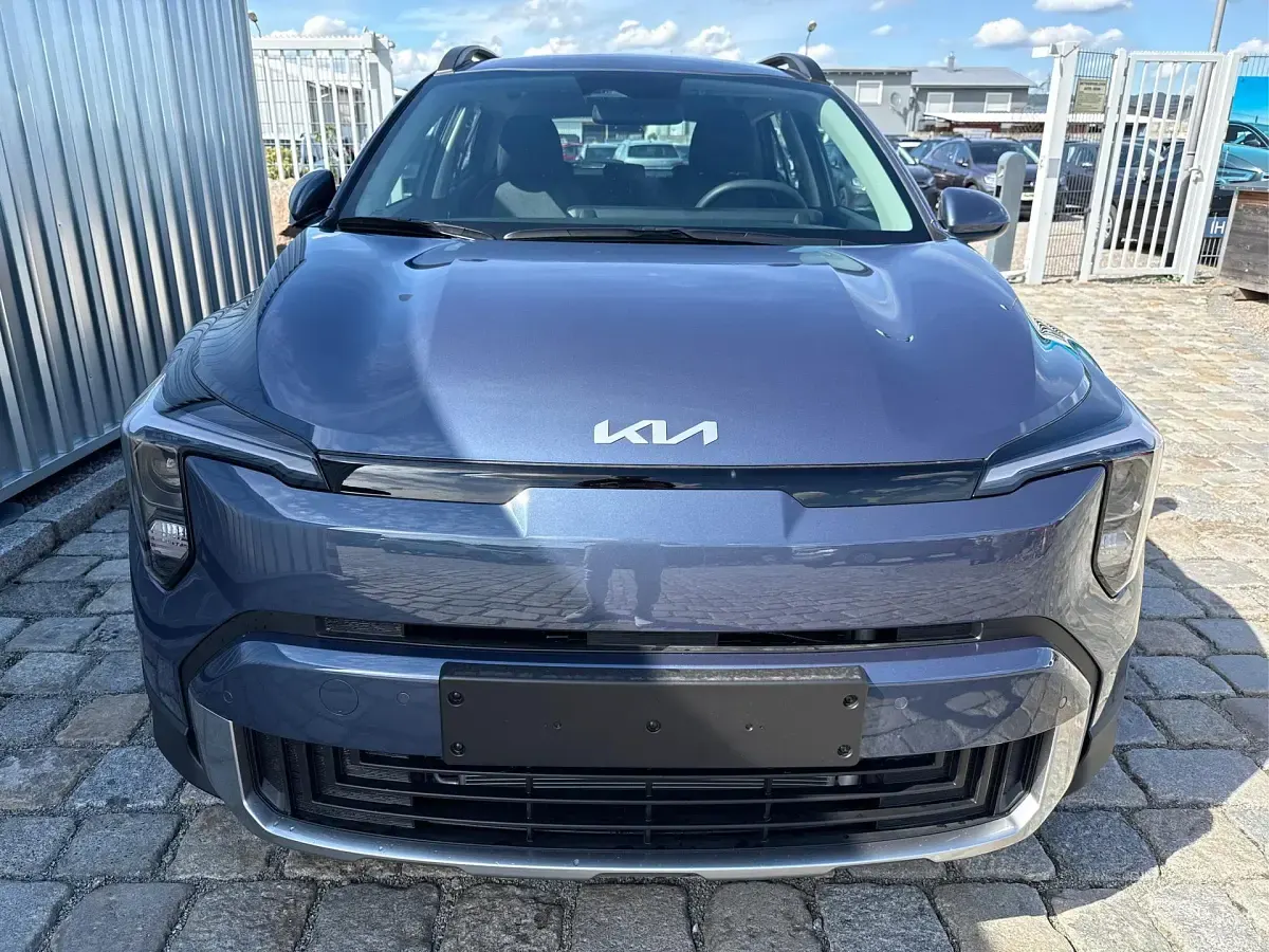 Neu Kia Stonic Style 101 PS (74 kW) 2026 Smokeblau metallic SUV