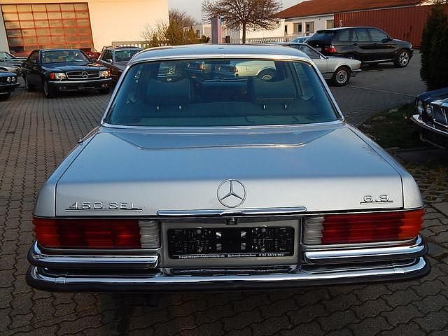 Gebraucht Mercedes 450 286 PS (210 kW) 1980 Silber metallic Limousine