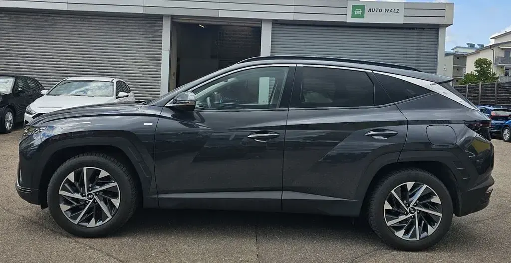 Gebraucht Hyundai Tucson 150 PS (110 kW) 2024 Grau SUV