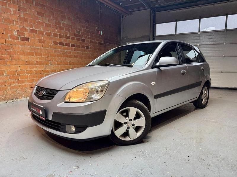 Silber Gebraucht 2007 Kia Rio EX Limousine | 1.590 € (Guter Preis) - Bild 1/4