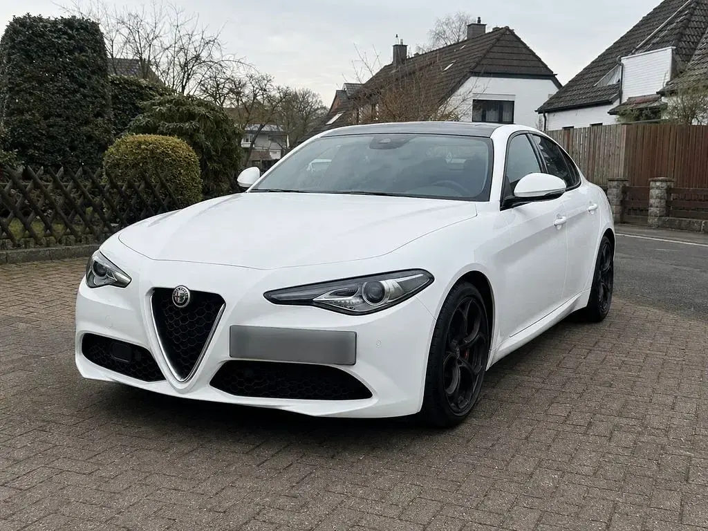 Gebraucht Alfa Romeo Giulia Super 190 PS (139 kW) 2019 Weiß Limousine