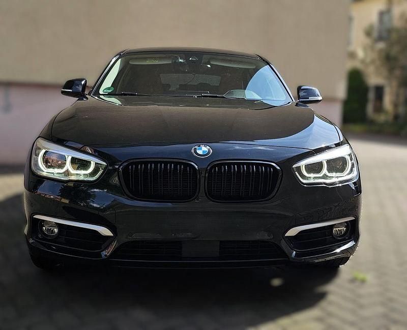 Schwarz Gebraucht 2019 BMW 120 Performance Kleinwagen | 17.000 € (Superpreis) - Bild 1/4
