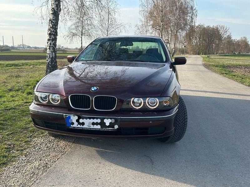 Gebraucht BMW 520 150 PS (110 kW) 1998 Rot Limousine
