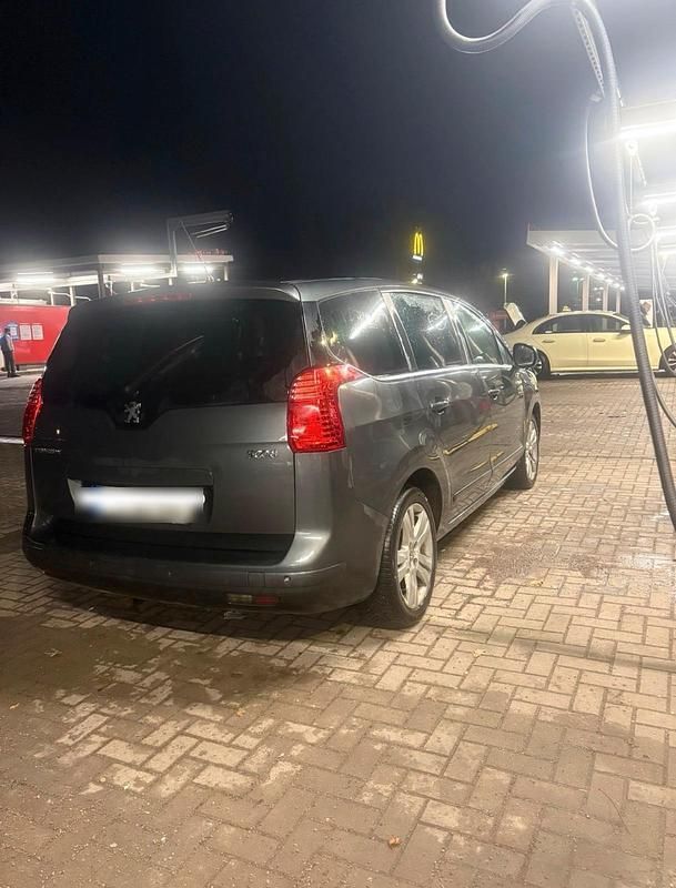 Gebraucht Peugeot 5008 2009 Grau Van / Kleinbus