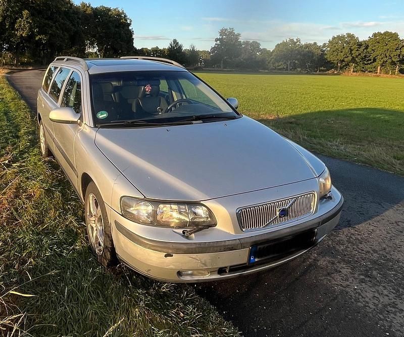 Gebraucht Volvo V70 200 PS (147 kW) 2000 Silber Kombi