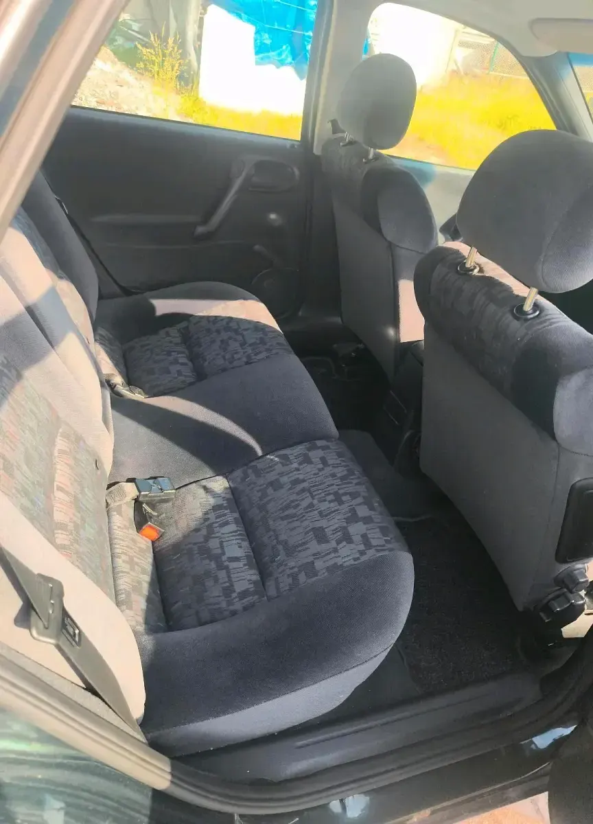 Gebraucht Opel Vectra 115 PS (84 kW) 1997 Grün Limousine