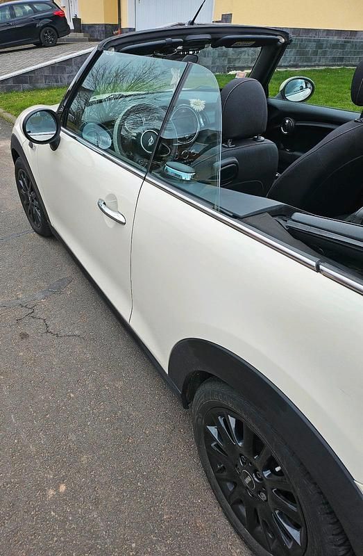 Gebraucht Mini Cooper Cabriolet Pepper 136 PS (100 kW) 2019 Beige Cabrio