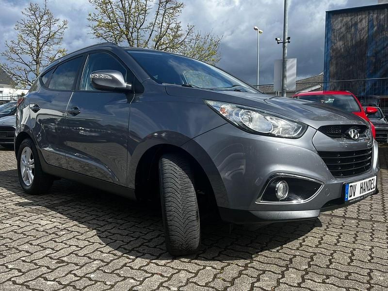 Gebraucht Hyundai ix35 Edition 116 PS (85 kW) 2012 Grau SUV