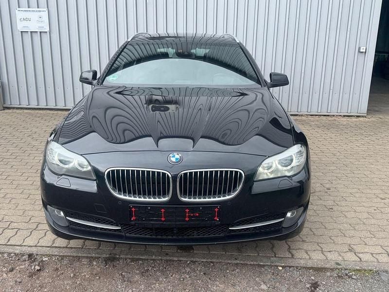 Gebraucht BMW 525 204 PS (150 kW) 2010 Schwarz Kombi