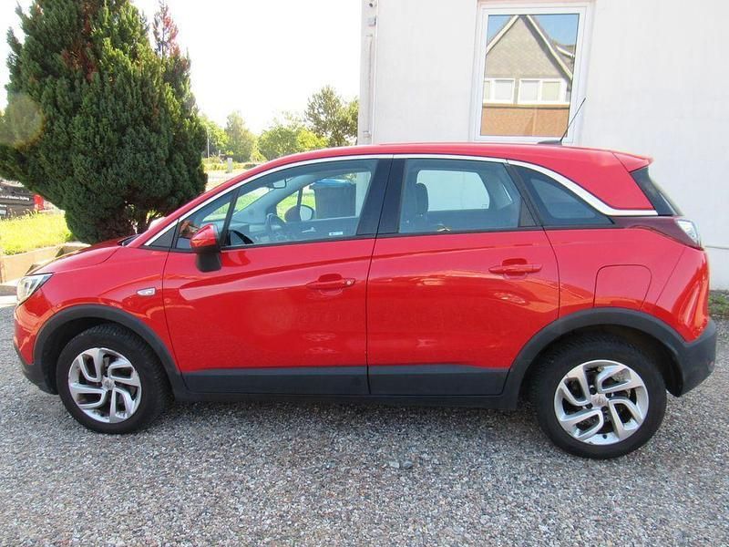 Rot Gebraucht 2018 Opel Crossland X Innovation SUV | 6.400 € (Superpreis) - Bild 1/4