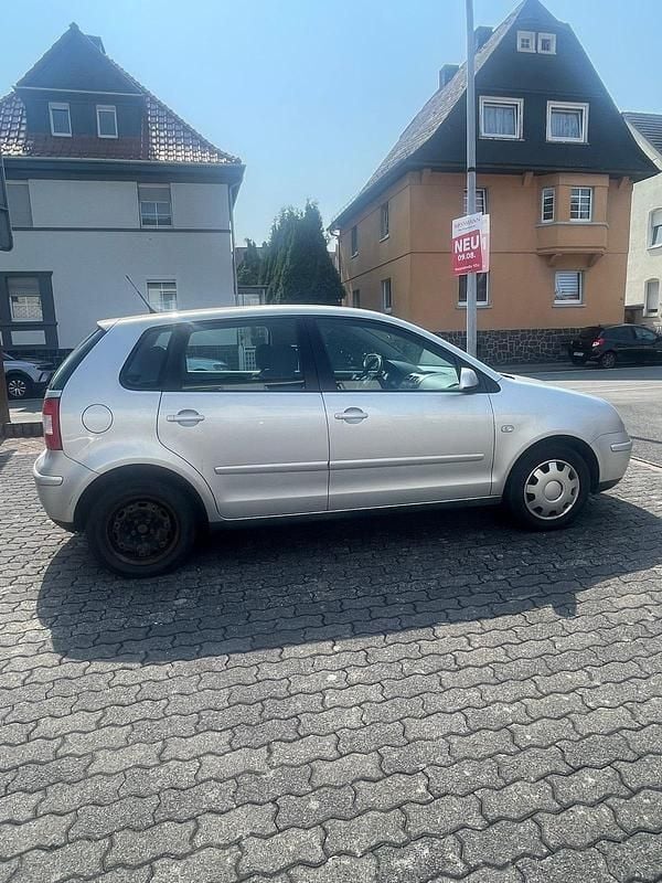 Silber Gebraucht 2002 VW Polo Kleinwagen | 920 € (Guter Preis) - Bild 1/4