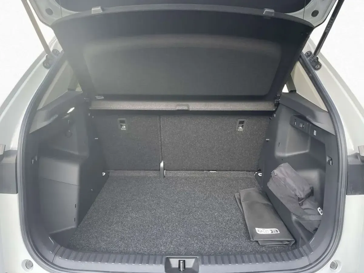 Gebraucht Skoda Elroq 125 kW (170 PS) 2026 Weiß SUV