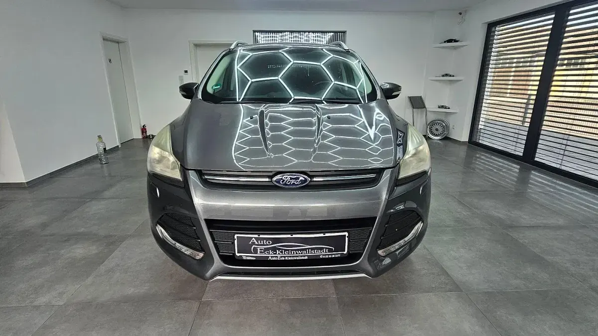 Gebraucht Ford Kuga 150 PS (110 kW) 2014 Grau SUV