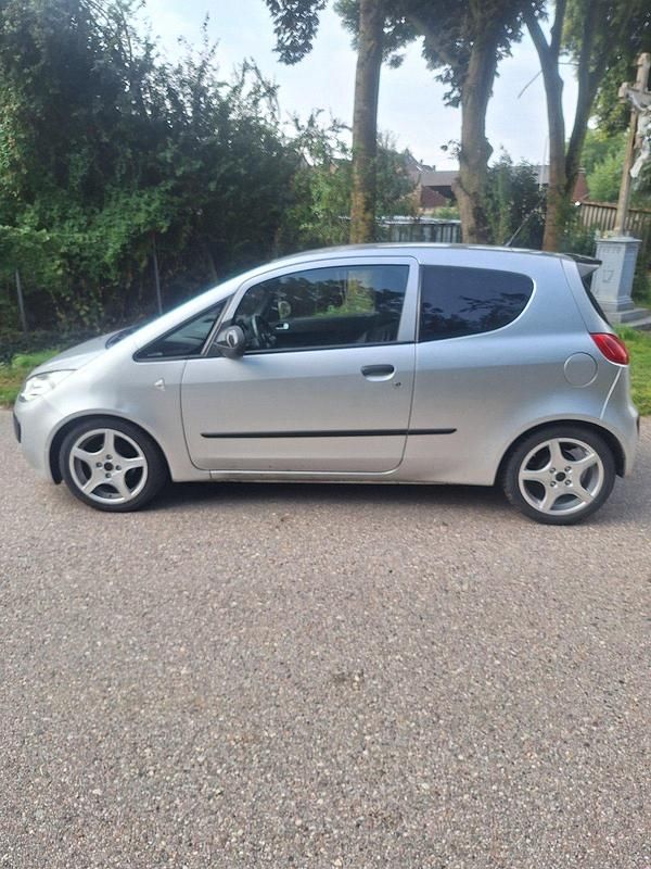Silber Gebraucht 2007 Mitsubishi Colt Inform Kleinwagen | 2.650 € (Fairer Preis) - Bild 1/4