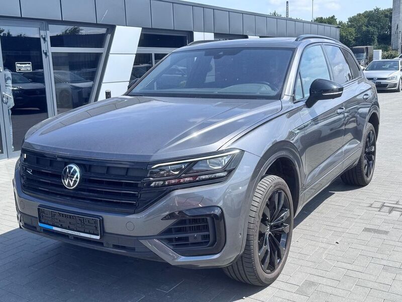 Grau Gebraucht 2021 VW Touareg R SUV | 53.990 € (Guter Preis) - Bild 1/4