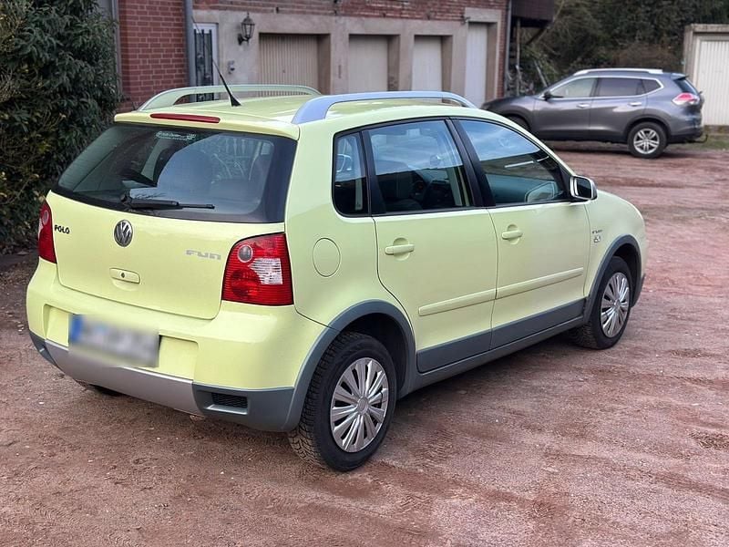 Gebraucht VW Polo Cross 75 PS (55 kW) 2004 Gelb Kleinwagen