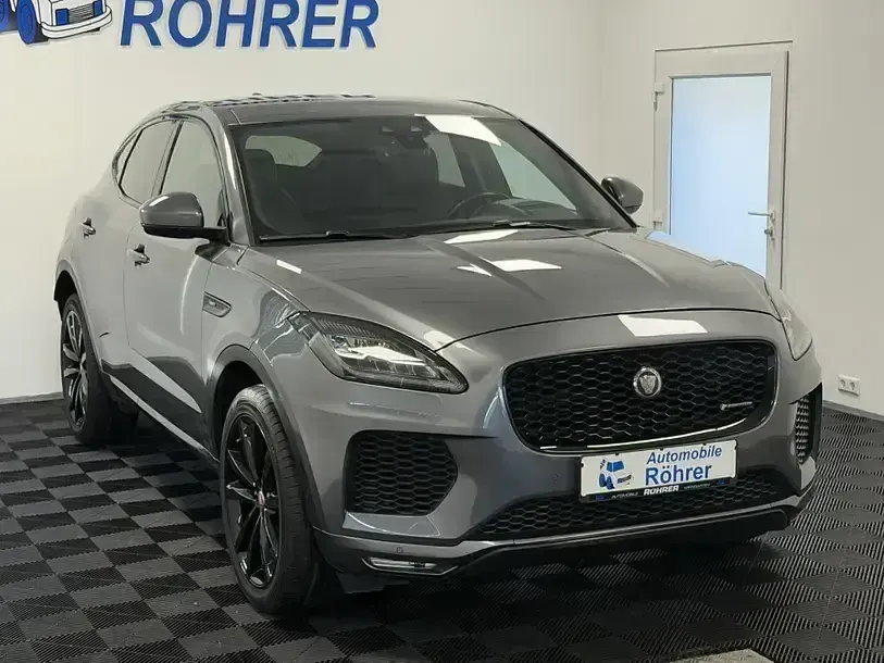 Używany Jaguar E-Pace R-Dynamic 249 KM (183 kW) 2018 Szary SUV