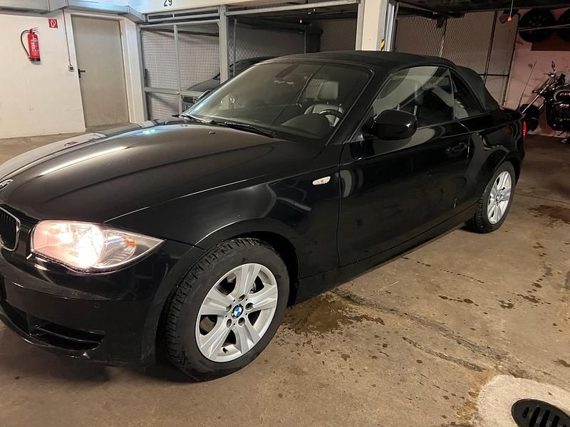 Schwarz Gebraucht 2009 BMW 118 Cabriolet Cabrio | 6.550 € (Guter Preis) - Bild 1/4