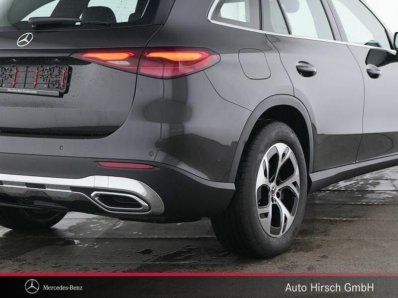 Gebraucht Mercedes GLC220 197 PS (144 kW) 2025 Lack graphitgrau SUV