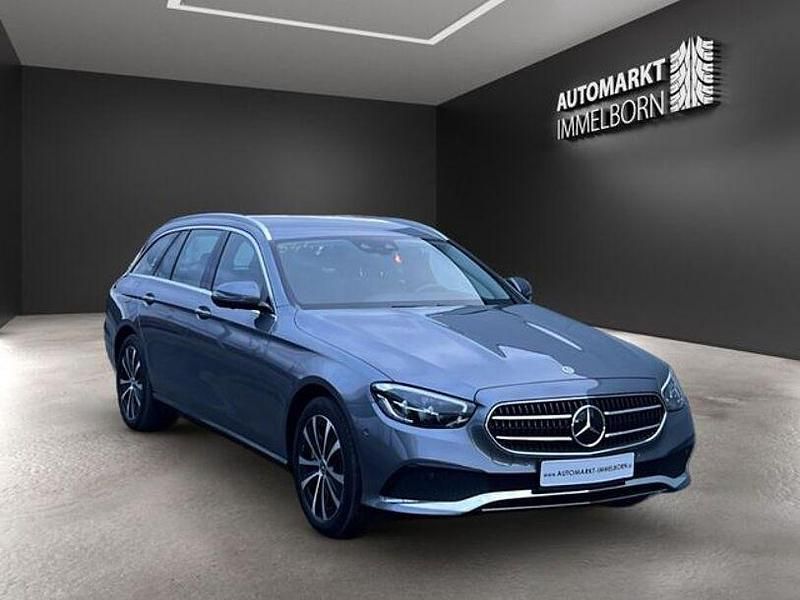 Gebraucht Mercedes E300 319 PS (234 kW) 2022 Grau Limousine