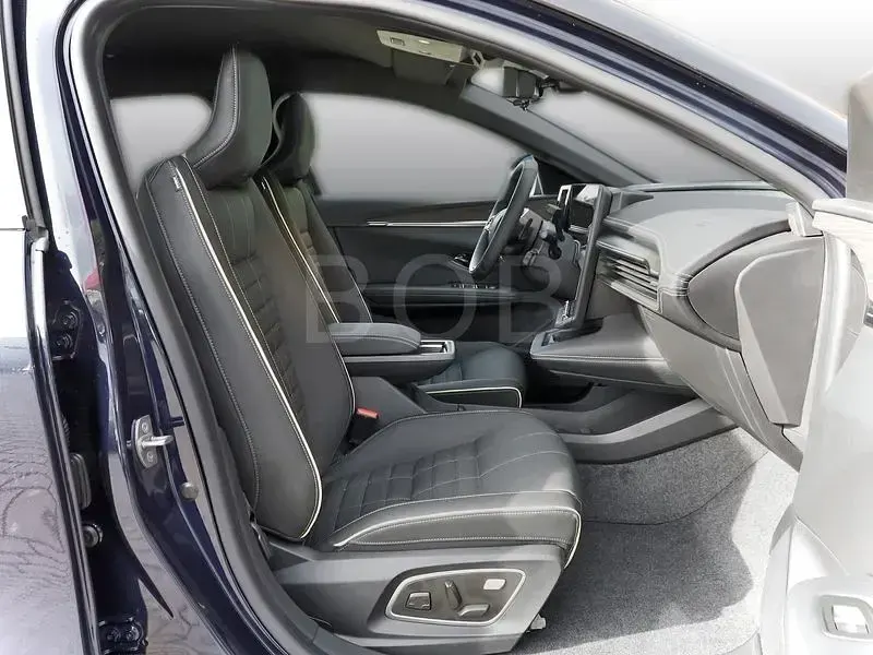 Gebraucht Renault Megane E-Tech 160 kW (218 PS) 2023 Blau Limousine