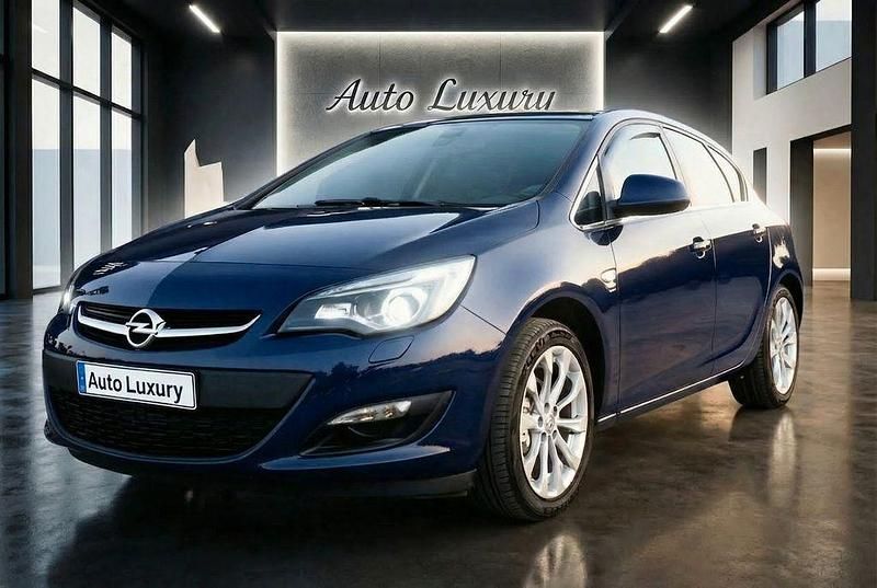 Gebraucht Opel Astra Edition 140 PS (102 kW) 2012 Blau Limousine