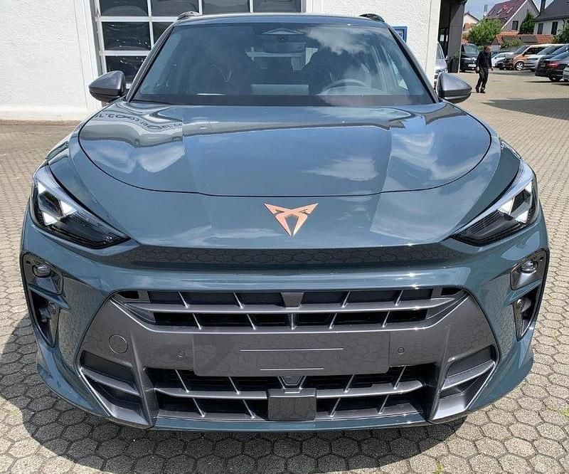 Second-hand Cupra Terramar 150 CP (110 kW) 2025 Albastru SUV