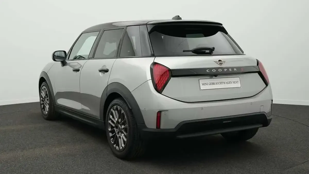 Gebraucht Mini Cooper S Classic 204 PS (150 kW) 2025 Grau Kleinwagen