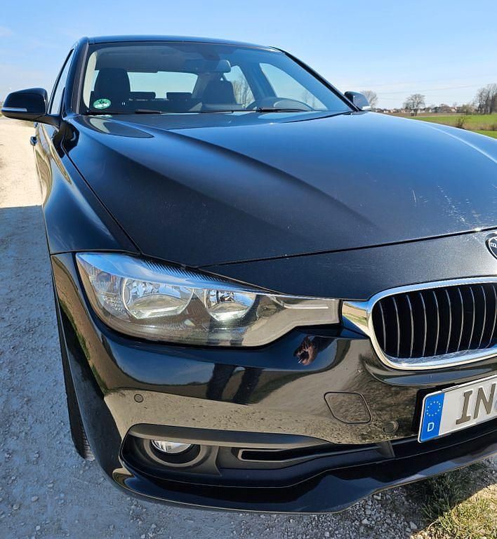 Gebraucht BMW 320 Luxury Line 190 PS (139 kW) 2017 Schwarz Limousine