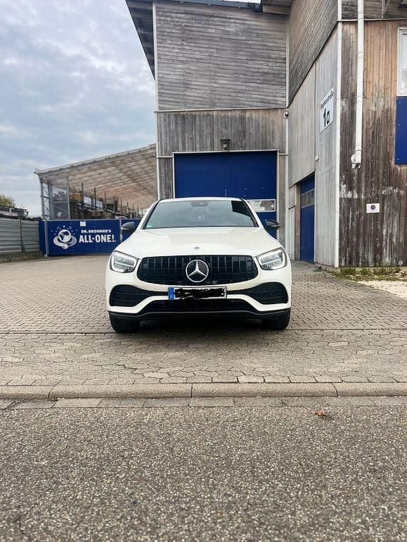 Weiß Gebraucht 2023 Mercedes GLC220 Coupé | 51.500 € (Fairer Preis) - Bild 1/4